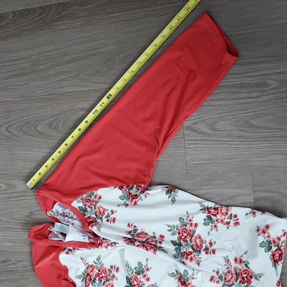 Just be long sleeve tee large white pink with flower print - Picture 10 of 10